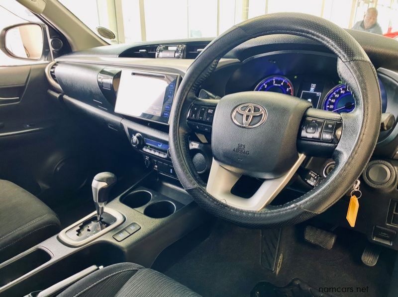 2016 Toyota Hilux DC 2.8 RB 2x4 AT pictures