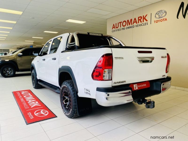 2022 Toyota Hilux 2.4 GD-6 4x4 MT pictures
