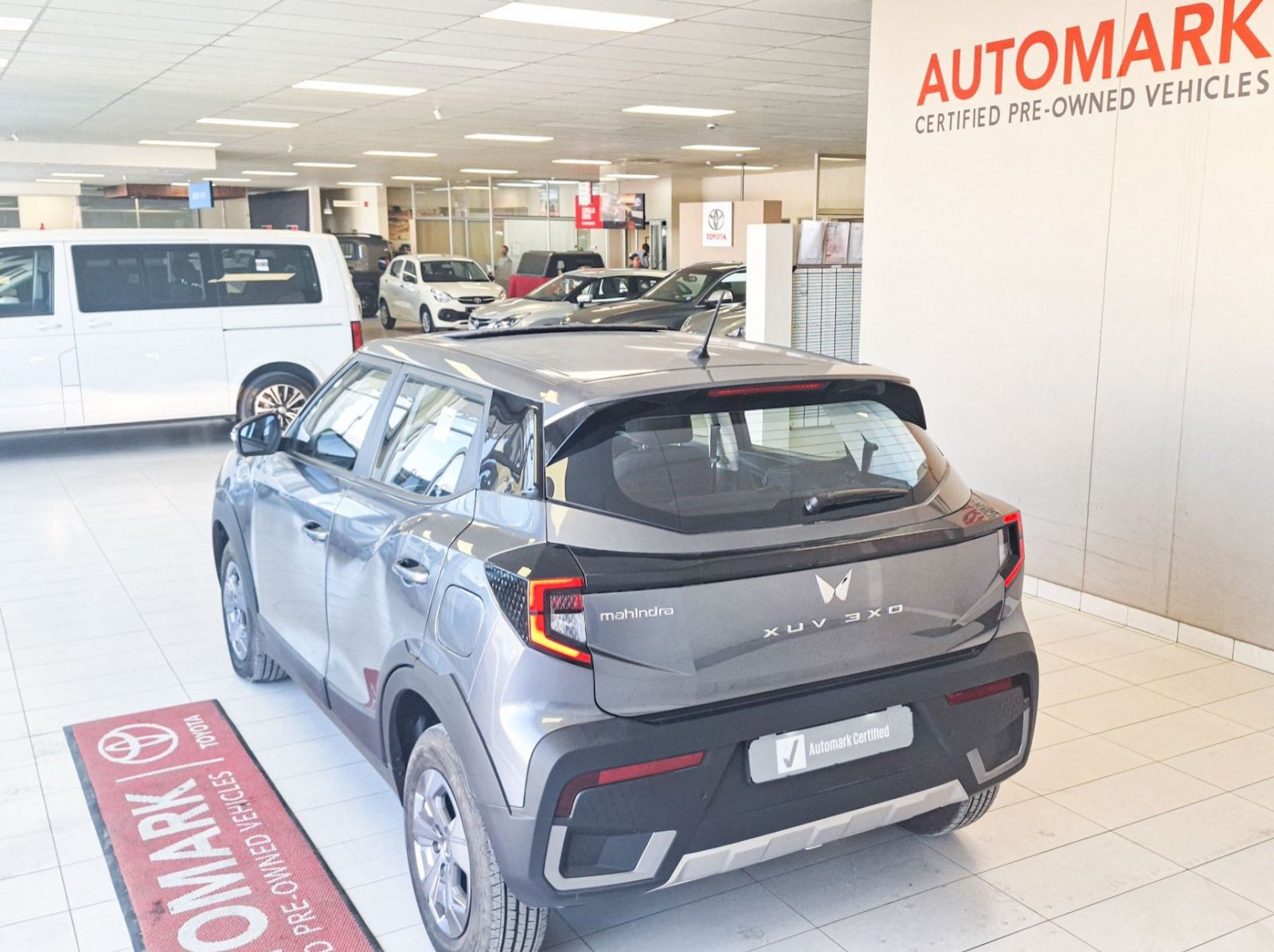 2026 Mahindra XUV 3X0 1.2 MX3 AT pictures