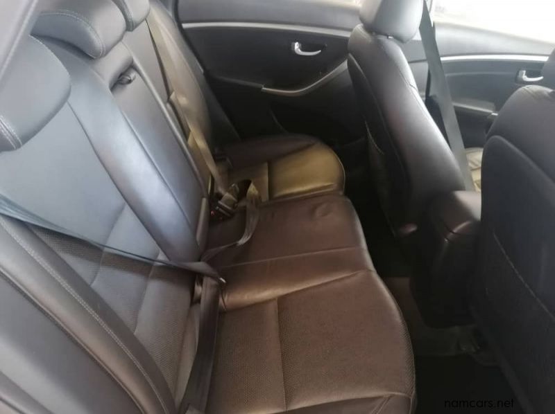 2013 Hyundai HYUNDAI I30 1.8 GLS / EXECUTIVE pictures