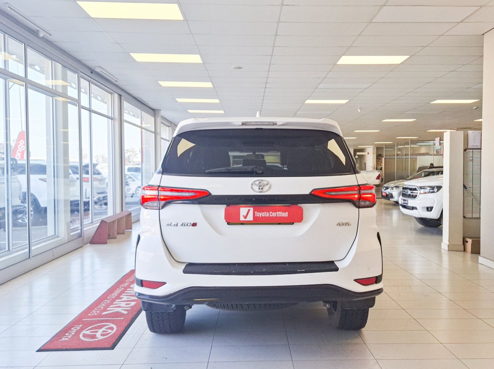 2025 Toyota Fortuner 2.4 GD6 4x4 AT pictures