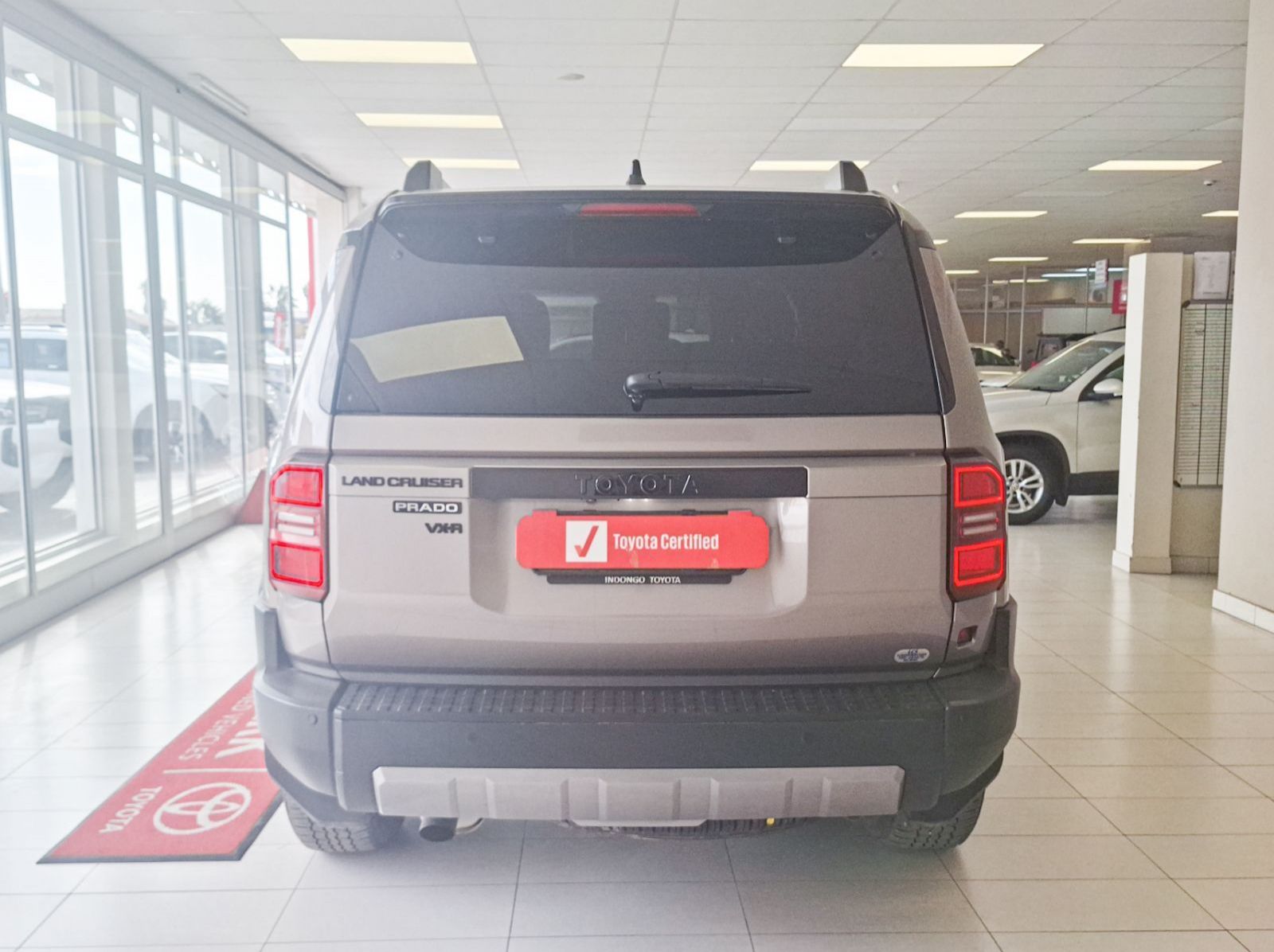 2024 Toyota Prado 2.8 GD6 VX-R AT 4x4 pictures