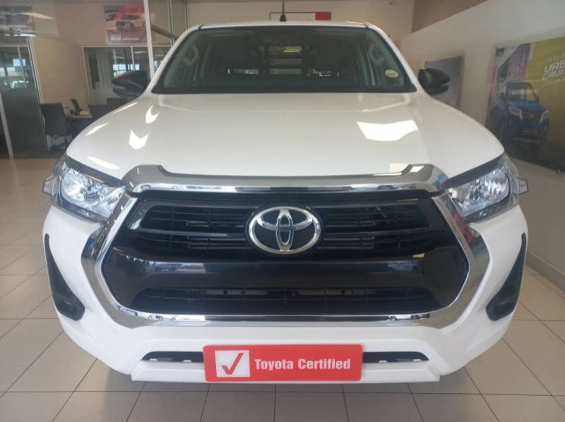 2022 Toyota HILUX 2.4 XCAB AT pictures