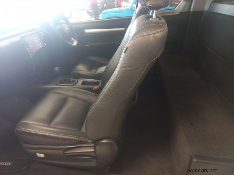 2022 Toyota HILUX 2.4 XCAB AT pictures