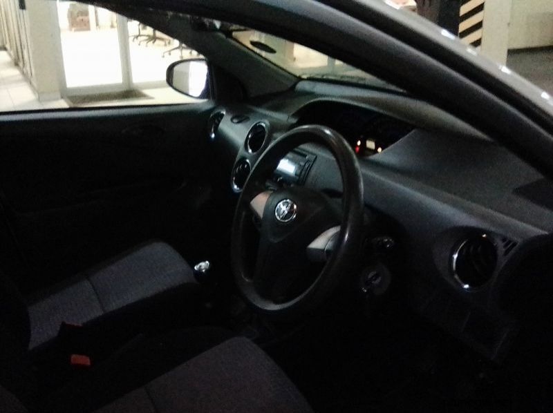 2014 Toyota Etios 1.5 XS Sprint 5dr pictures