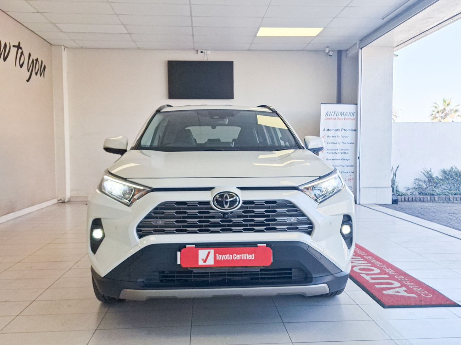 2022 Toyota Rav4 2.5 VX AT AWD pictures