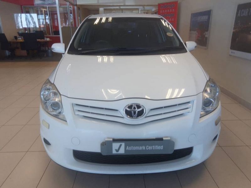 2012 Toyota AURIS  X 1.3 6 M10 pictures