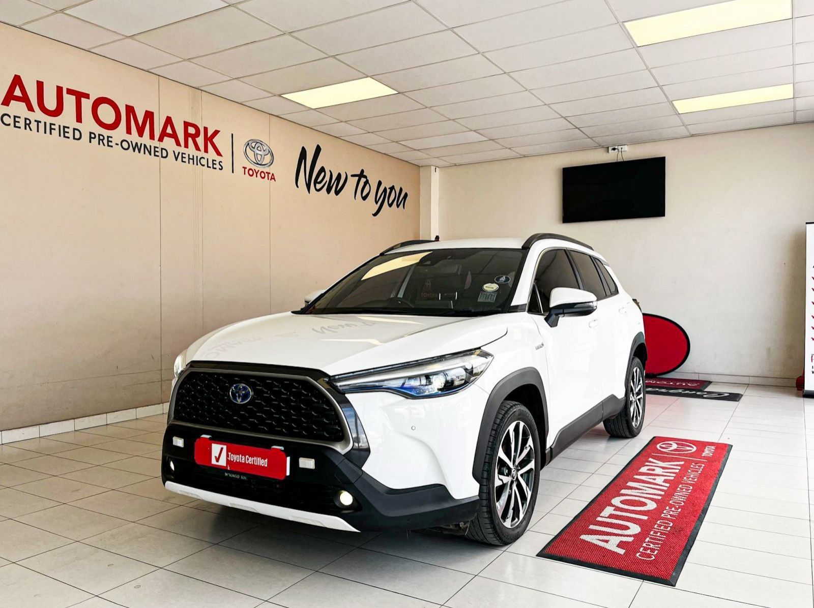 Used Toyota Corolla Cross 1.8 XR HEV CVT for sale in Windhoek, Walvis Bay, Okahandja, Gobabis, Mariental, Otjiwarongo, Ongwediva, Namibia