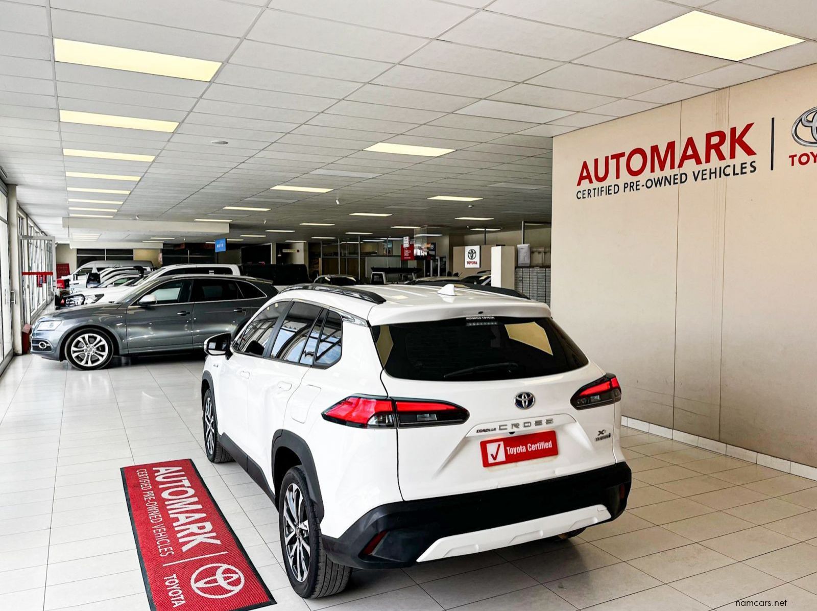2023 Toyota Corolla Cross 1.8 XR HEV CVT pictures