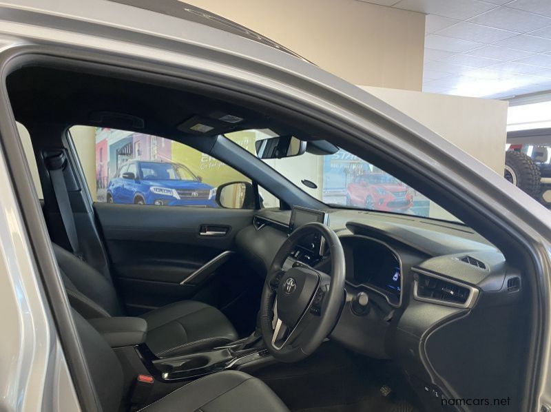 2022 Toyota Corolla Cross 1.8 XR pictures