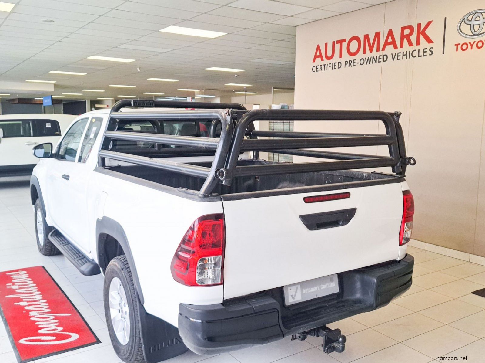 2016 Toyota Hilux Extra Cab 2.4 GD6 RB 2x4 MT pictures
