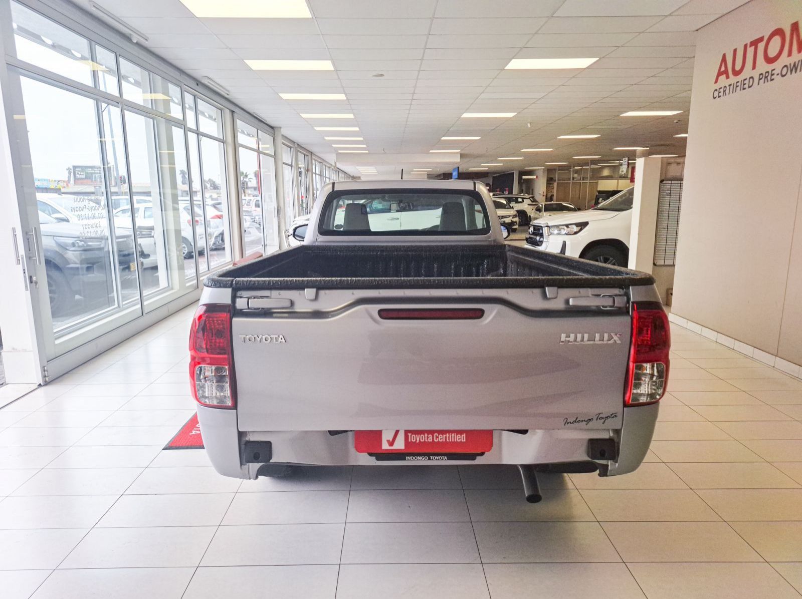 2024 Toyota Hilux SC 2.4GD 2x4 MT pictures
