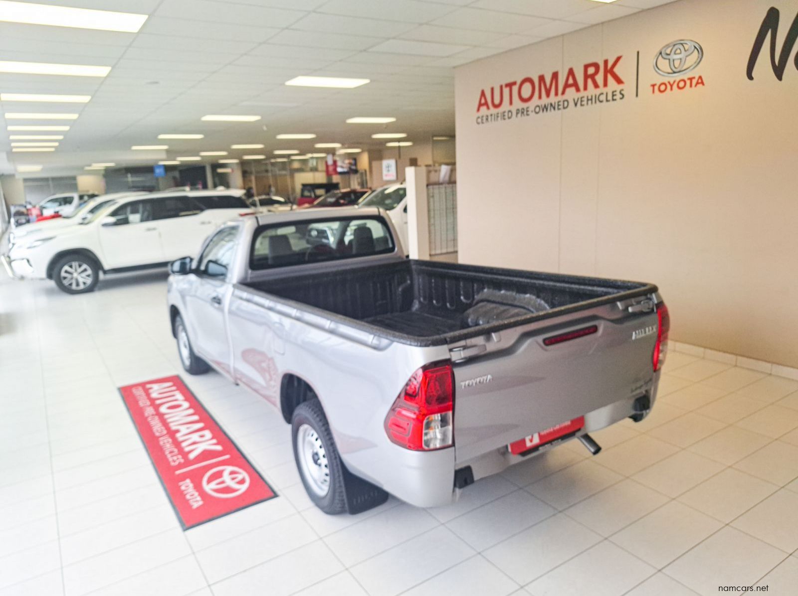 2024 Toyota Hilux SC 2.4GD 2x4 MT pictures