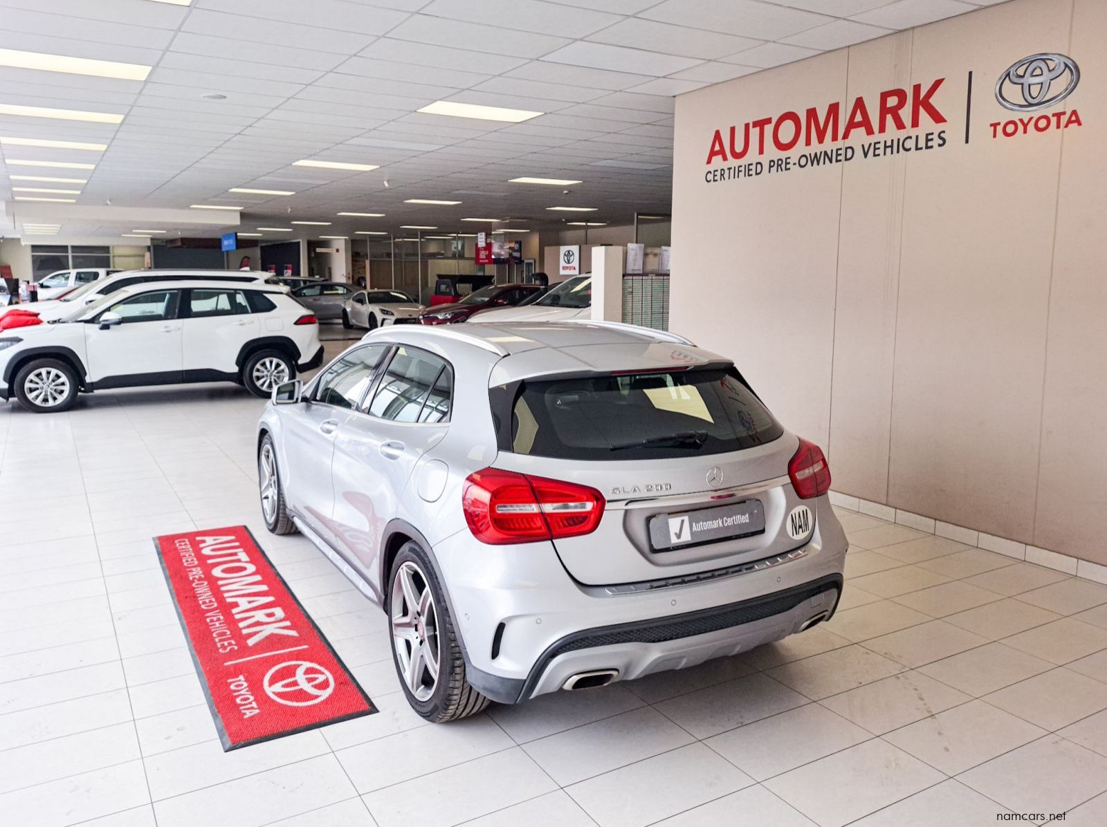 2015 Mercedes-Benz GLA 200 pictures