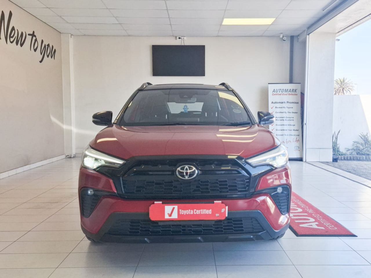 2022 Toyota Corolla Cross 1.8 GRS CVT pictures