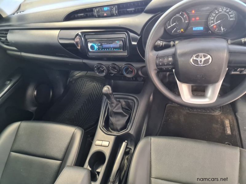2023 Toyota Hilux 2.4 RB SR S/C pictures