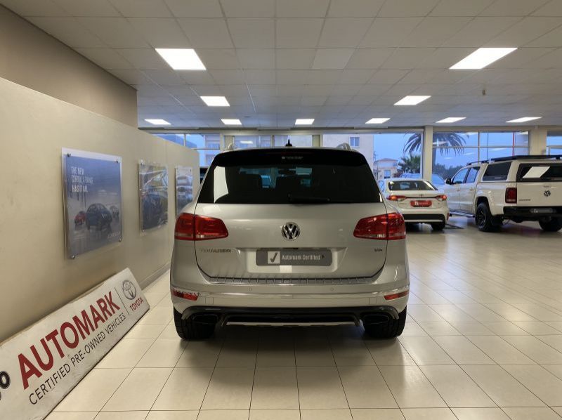 2017 Volkswagen Touareg 3.6 V6 pictures
