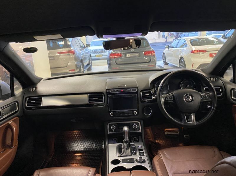 2017 Volkswagen Touareg 3.6 V6 pictures