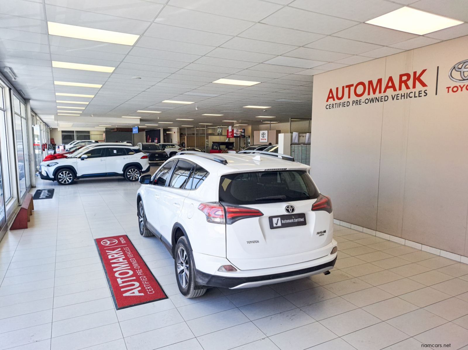 2017 Toyota Rav4 2.2D GX AWD MT pictures