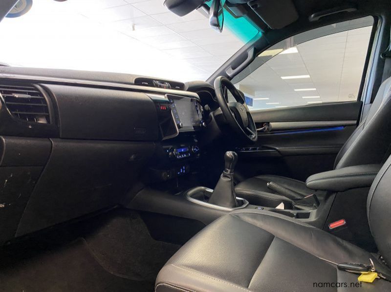 2021 Toyota HILUX 2.8 D/C MT LEGEND 4X4 pictures