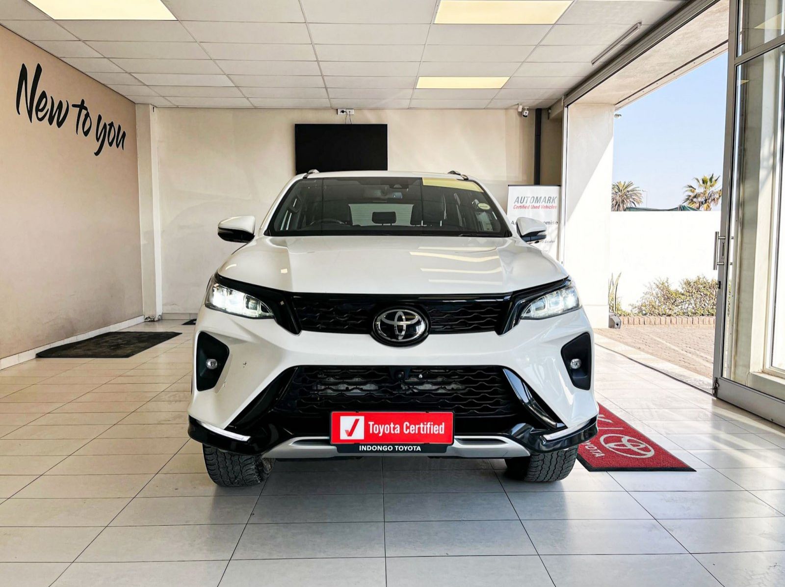 2023 Toyota Fortuner 2.8 GD6 VX 4x4 AT pictures