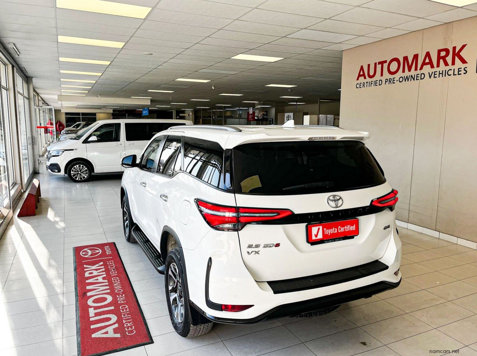 2023 Toyota Fortuner 2.8 GD6 VX 4x4 AT pictures