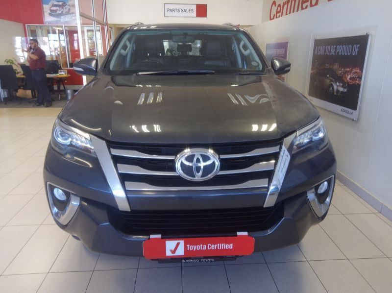 2016 Toyota FORTUNER 2.8 RB A/T pictures