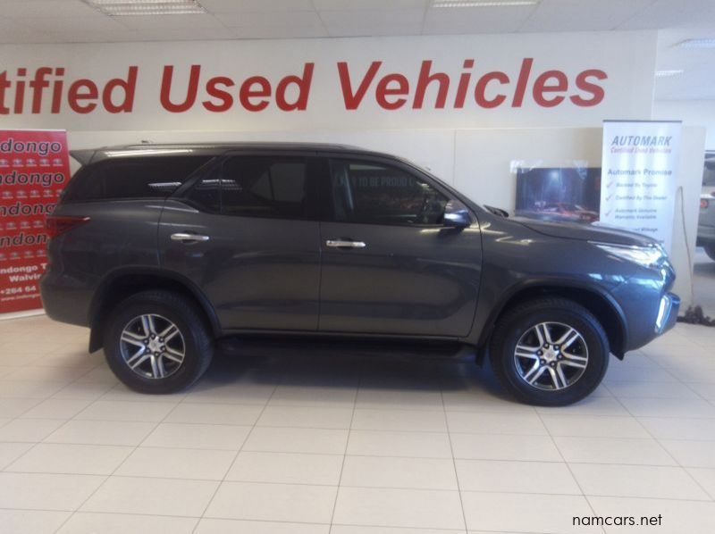 2016 Toyota FORTUNER 2.8 RB A/T pictures