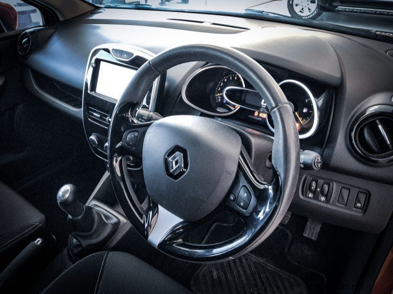 2016 Renault Clio IV Blaze pictures