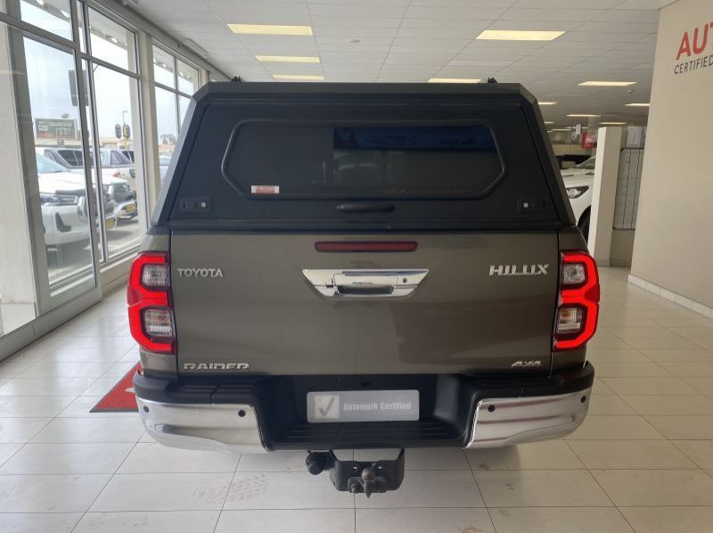 2021 Toyota Hilux Raider D/C 2.8 4x4 AT pictures