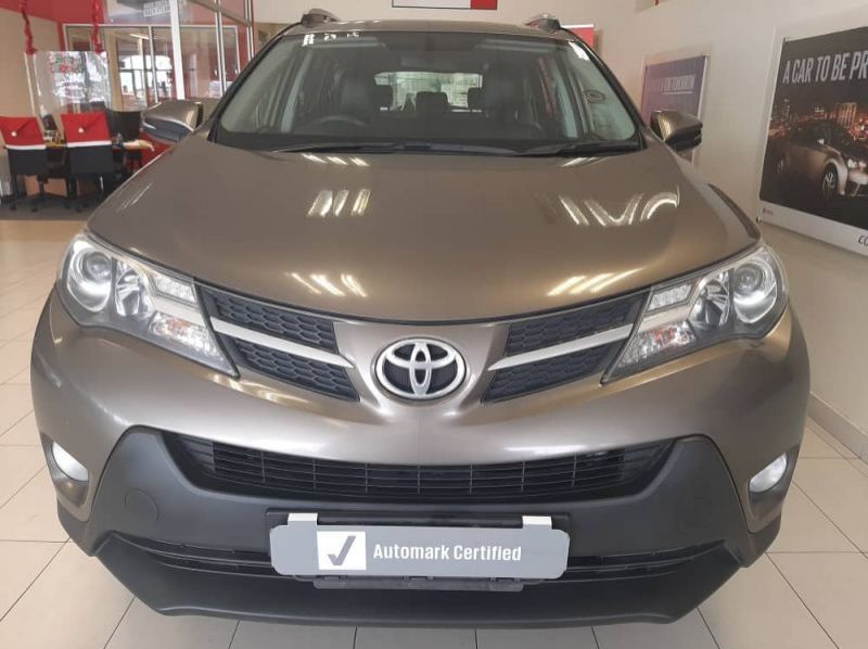 2015 Toyota RAV 4 2.0 GX 2WD pictures