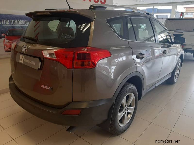2015 Toyota RAV 4 2.0 GX 2WD pictures