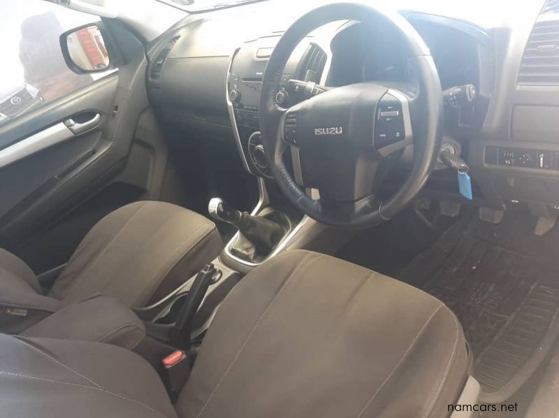 2015 Isuzu ISUZU KB 300 D TEQ PU D/C X /CAB pictures