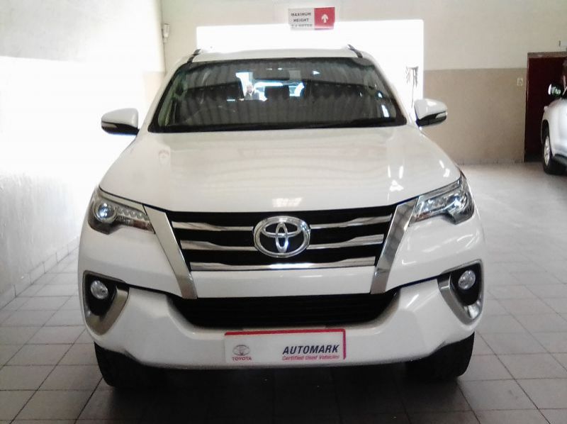 2016 Toyota Fortuner 2.8 GD-6 A/T 4x4 pictures