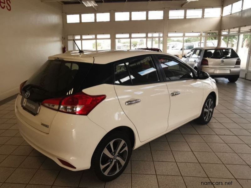 2018 Toyota TOYOTA YARIS 1.5 XS CVT pictures