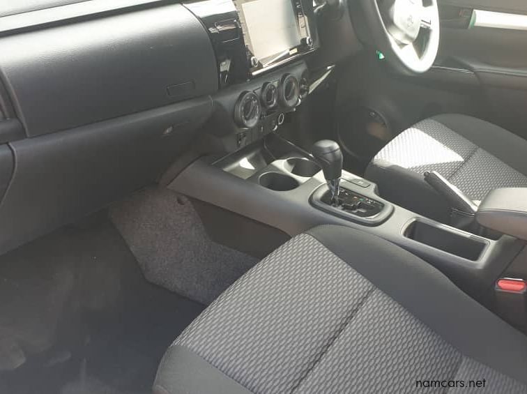 2020 Toyota Hilux 2.4 4x4 D/C A/T SRX pictures