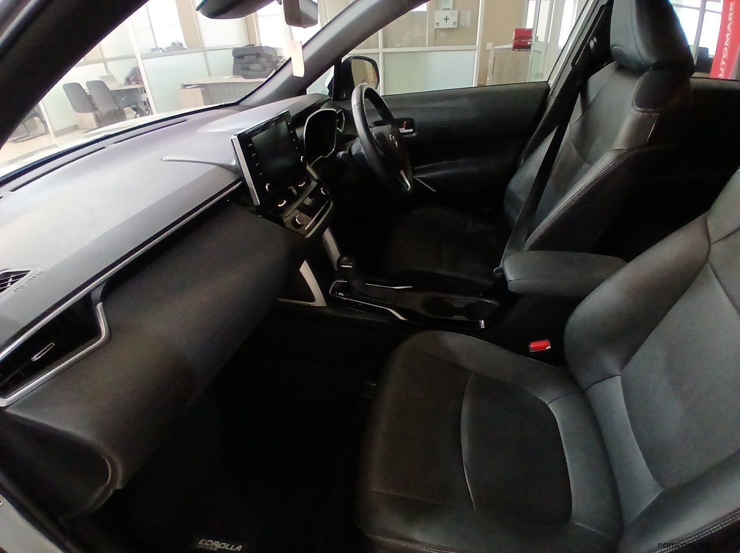 2022 Toyota Corolla Cross 1.8 XR CVT pictures
