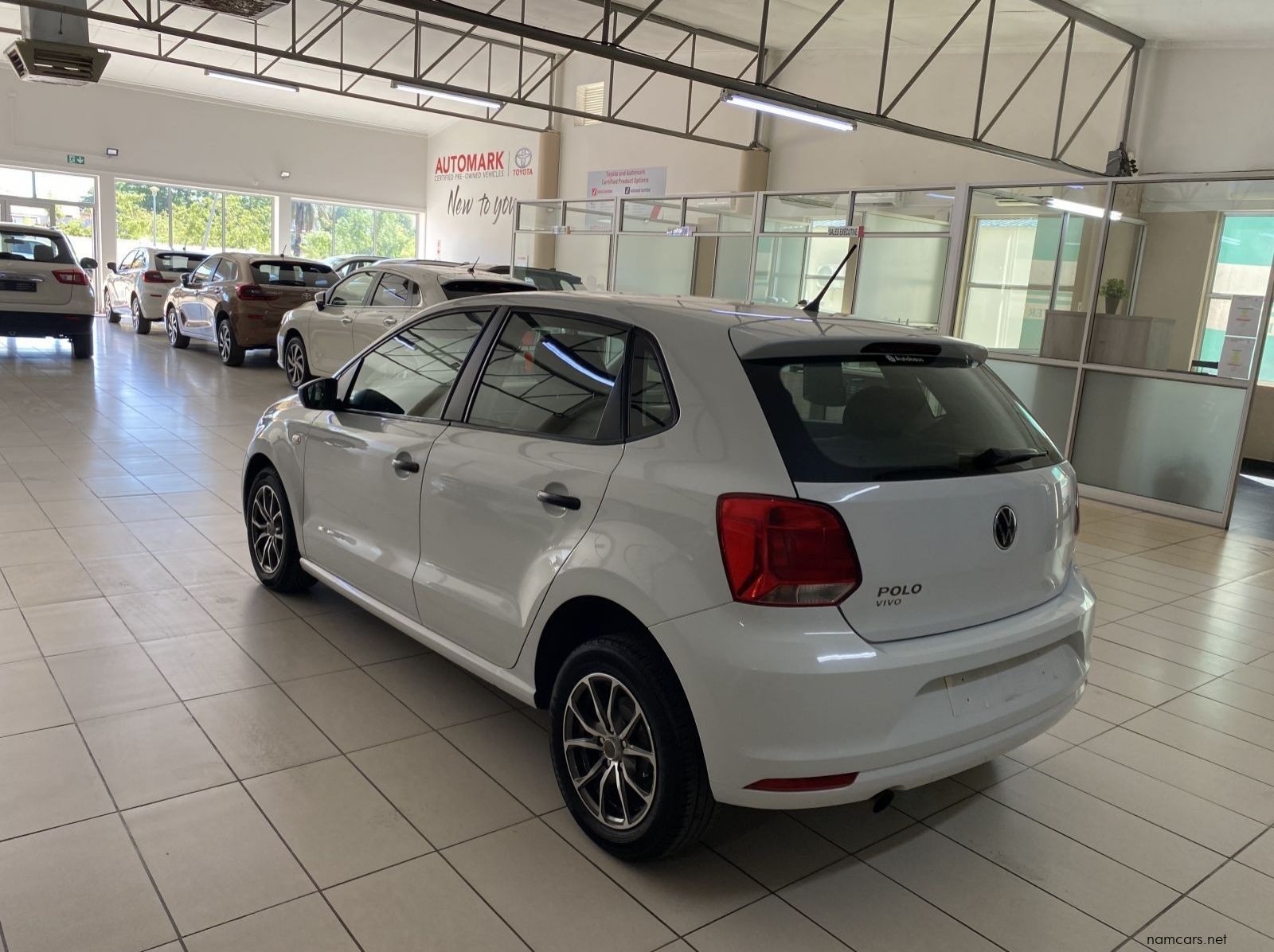 2017 Volkswagen vivo trendline 1.4 pictures