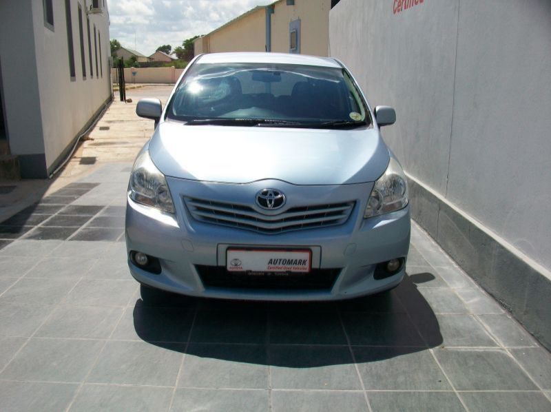2010 Toyota verso 2.0 TX DIESEL pictures