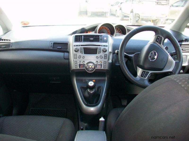 2010 Toyota verso 2.0 TX DIESEL pictures