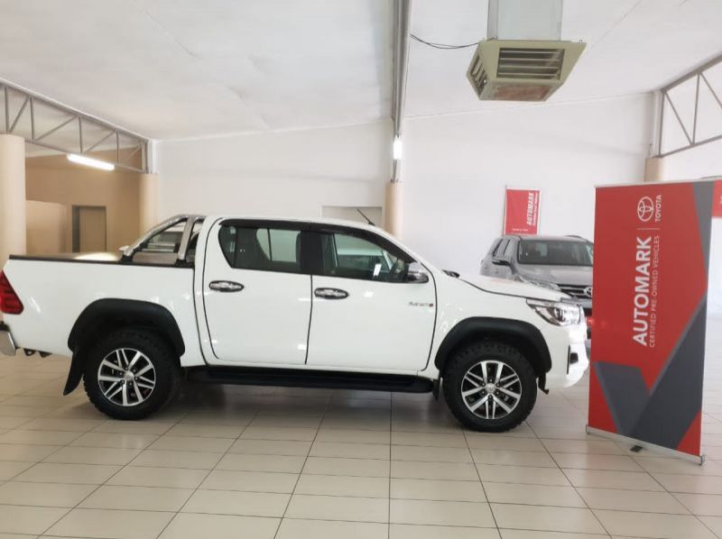 2019 Toyota Hilux D/C 2.8Gd-6 4x4 A/T pictures