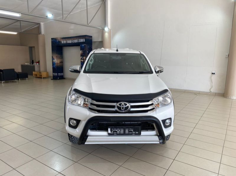 2016 Toyota hilux pictures