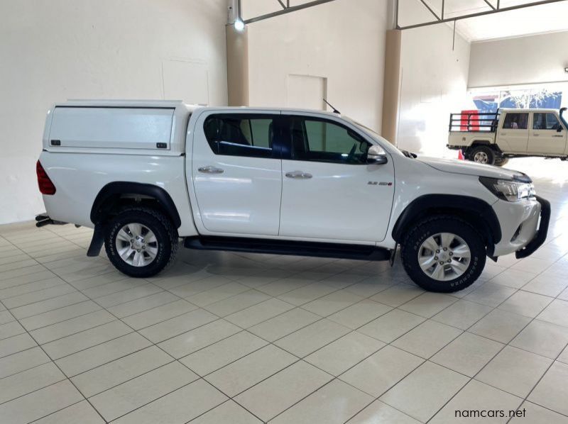 2016 Toyota hilux pictures
