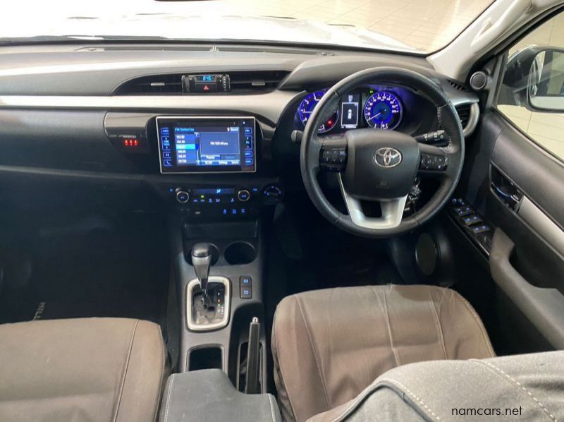 2016 Toyota hilux pictures