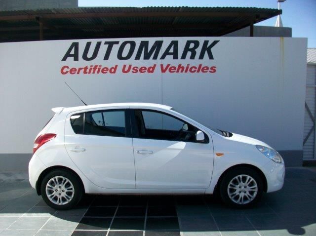 2012 Hyundai i 20 pictures