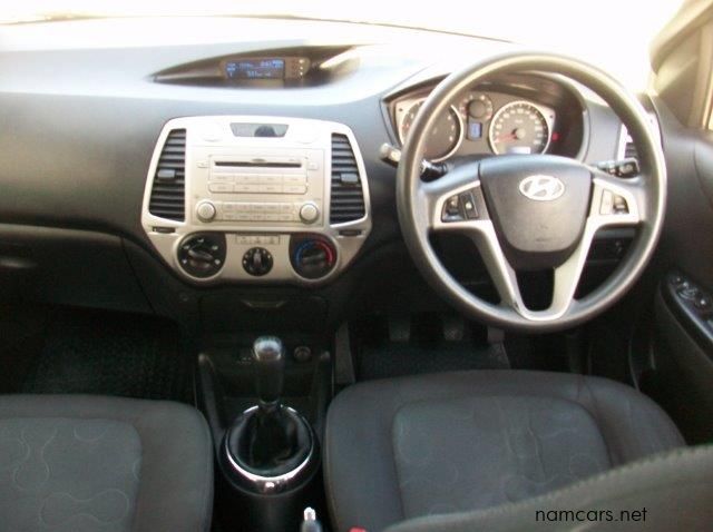 2012 Hyundai i 20 pictures