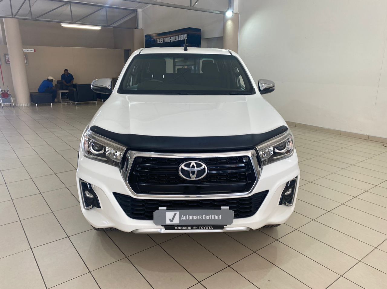 2019 Toyota Hilux 2.8 4x4 D/C Raider AT pictures