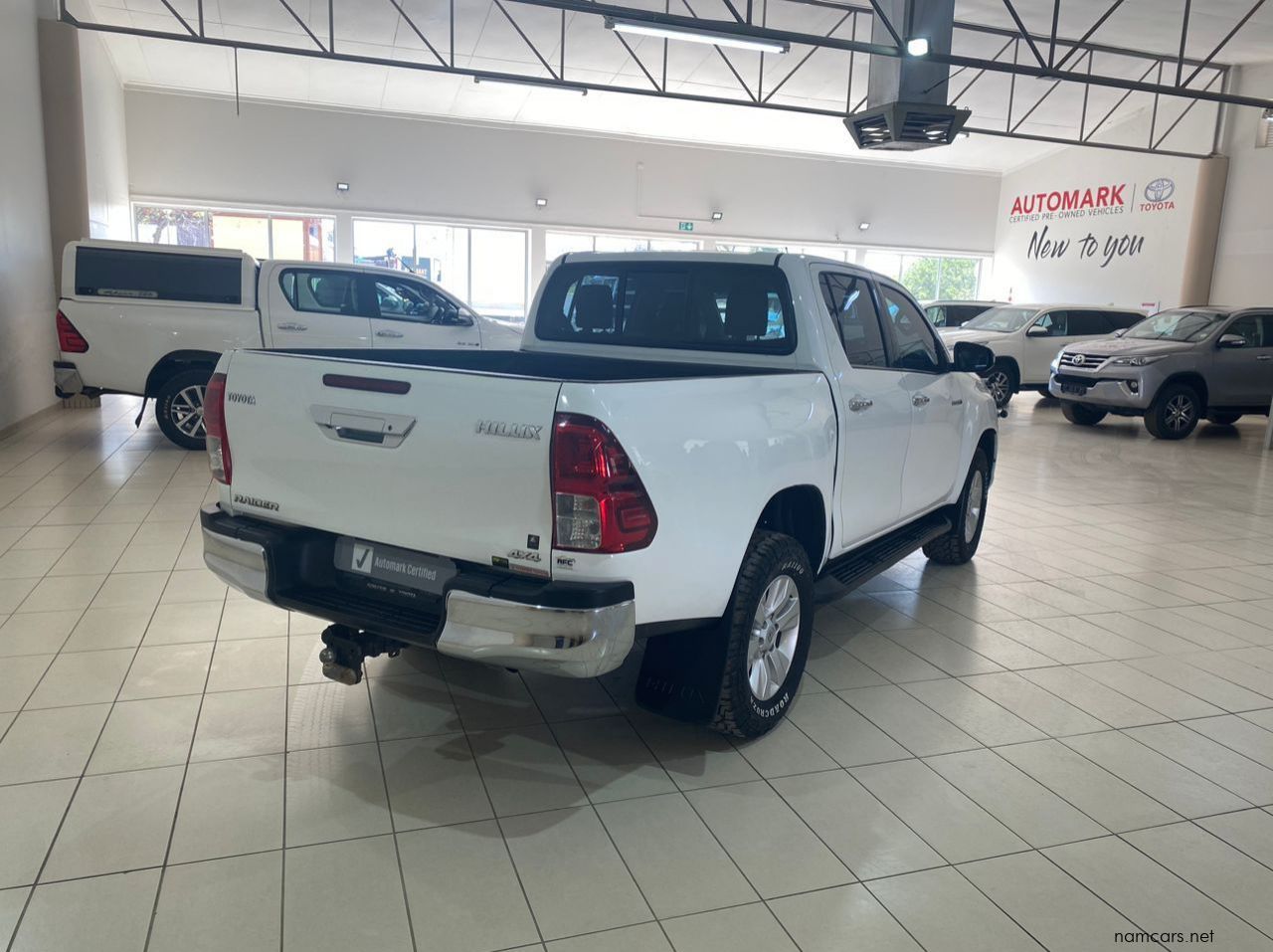 2017 Toyota Hilux 2.8 Rader D/C 4x4 pictures
