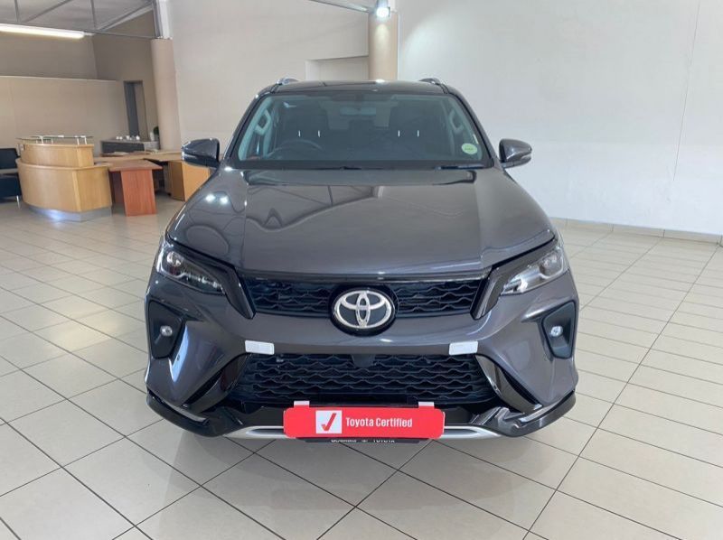 2023 Toyota Fortuner pictures