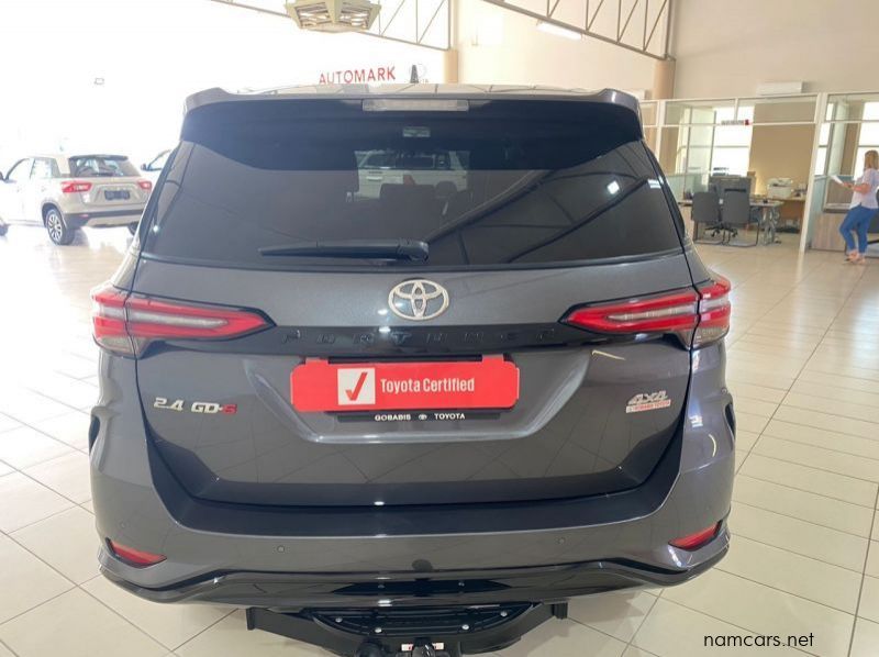 2023 Toyota Fortuner pictures